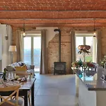 Casa vacanze Barn Retreat In Italy's Unesco Wine Region Alfiano Natta