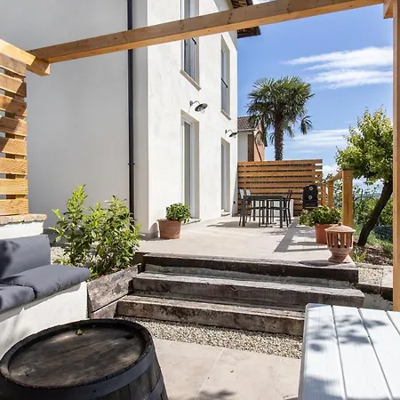 Barn Retreat In Italy's Unesco Wine Region