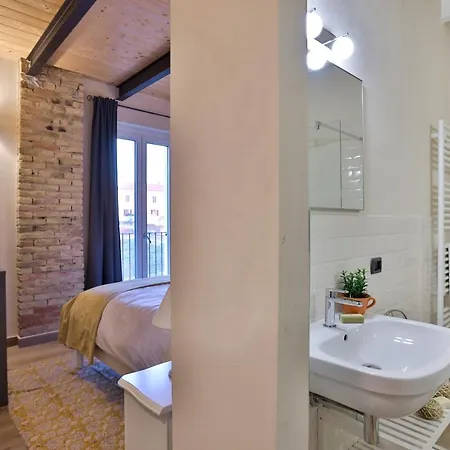 Barn Retreat In Italy's Unesco Wine Region *