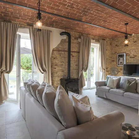 Ferienhaus Barn Retreat In Italy's Unesco Wine Region Alfiano Natta