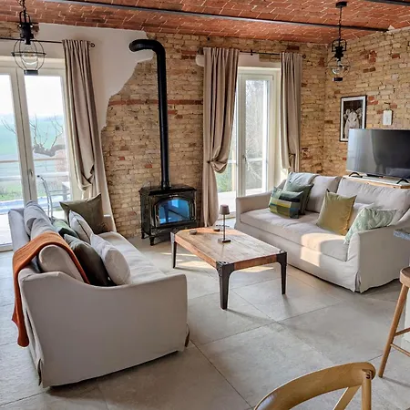 Barn Retreat In Italy's Unesco Wine Region 度假居
