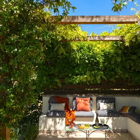 Barn Retreat In Italy's Unesco Wine Region * 阿尔法诺纳塔