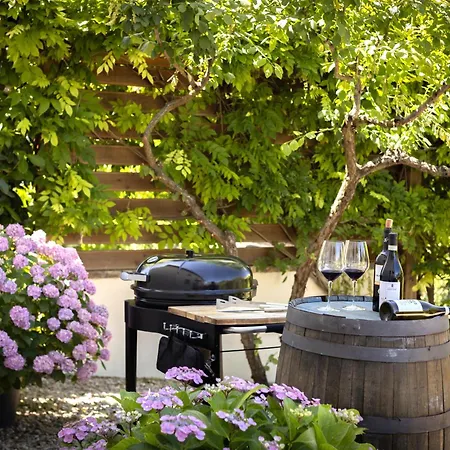 Barn Retreat In Italy's Unesco Wine Region *