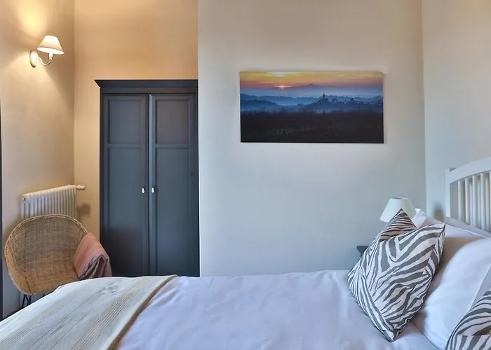 Barn Retreat In Italy's Unesco Wine Region