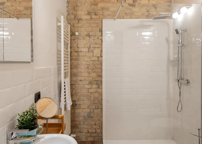 Barn Retreat In Italy's Unesco Wine Region * Alfiano Natta